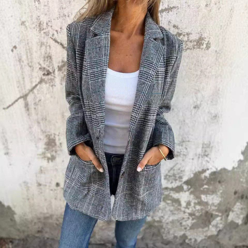 Delaney | Elegant Blazer with Check Pattern