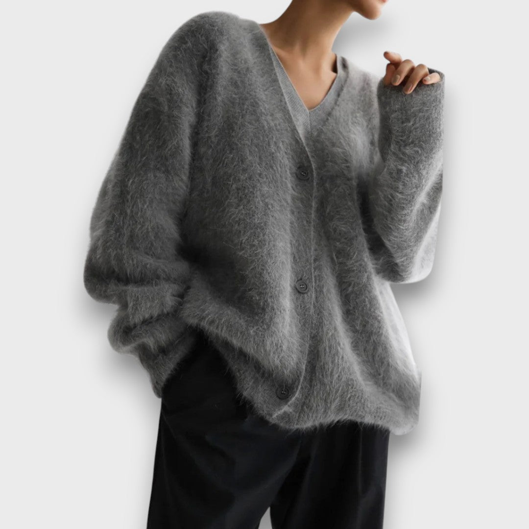 Laria – Soft Cardigan with Classic Cut