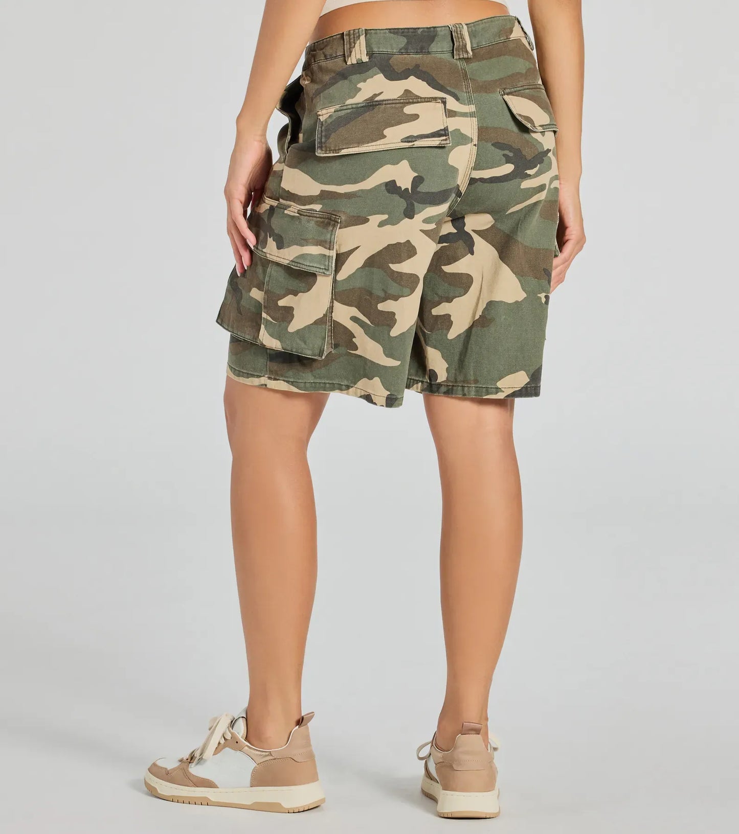 Bathilde | Mid-Rise Camo Cargo Shorts