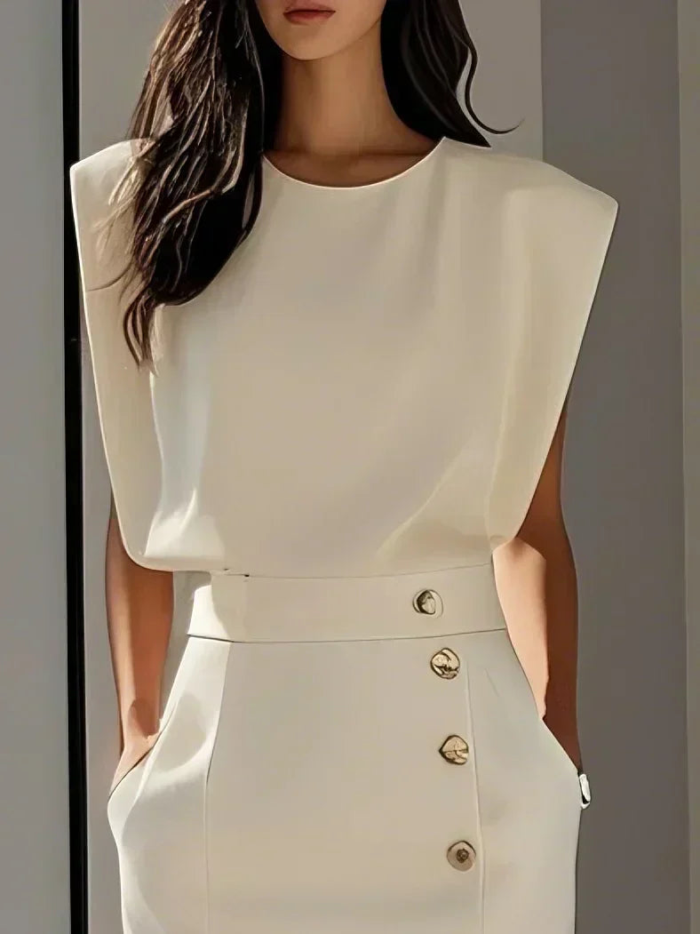 Noor | Round Neck Button-Slit Midi Dress