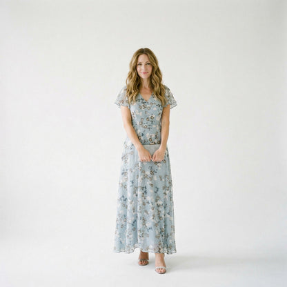 Magnolia | Flowing Floral Maxi Dress