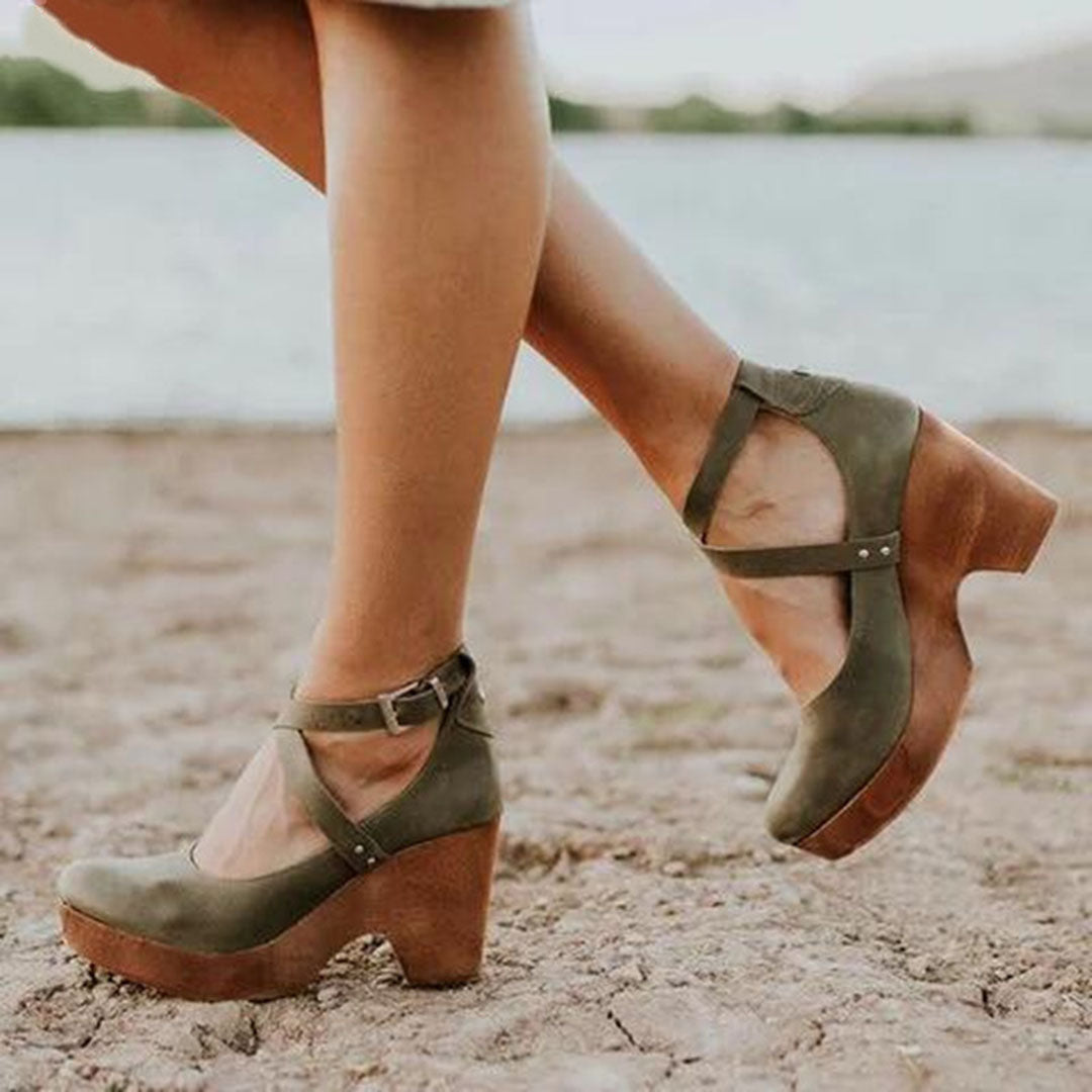 Salome | Closed Toe Wedge Heels