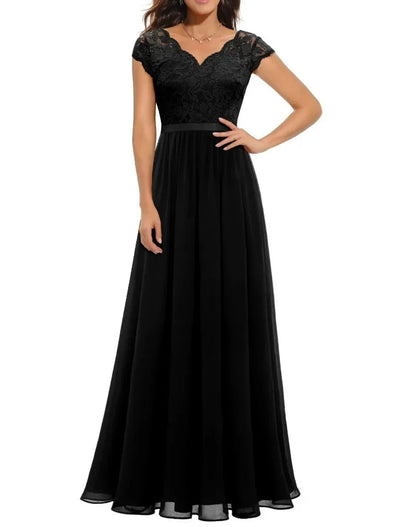 Maëva | Romantic Lace Maxi Dress
