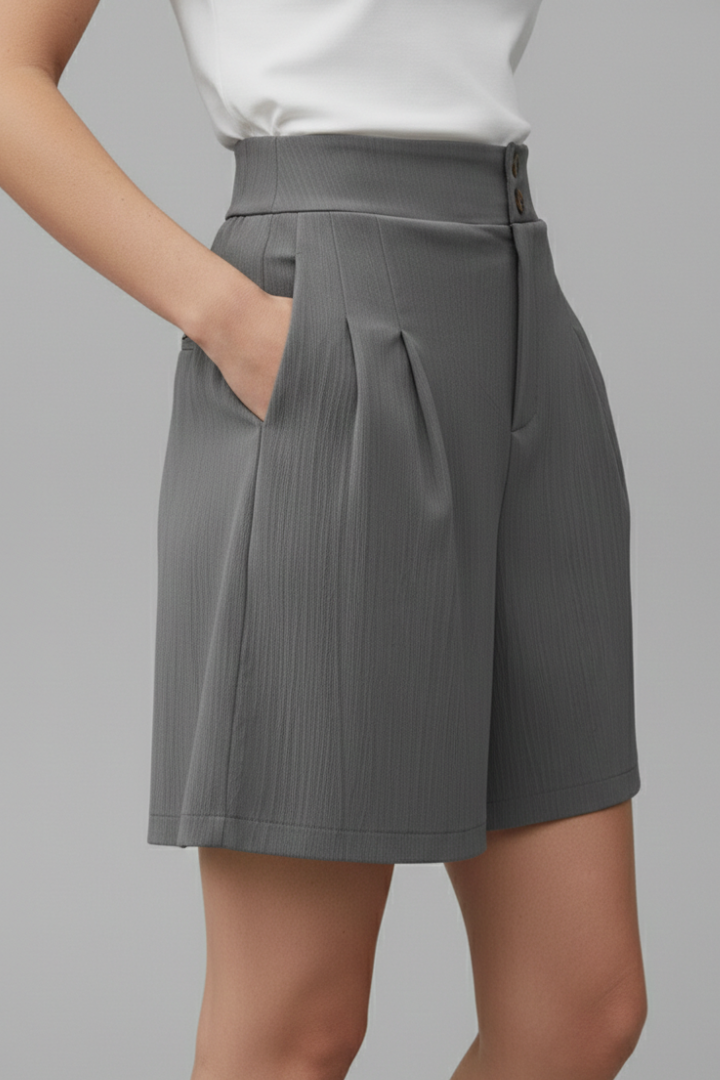 Giselle | Pleated High-Waist Wide-Leg Shorts