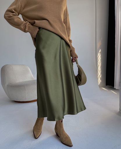 Ottoline | A-Line Satin Midi Skirt