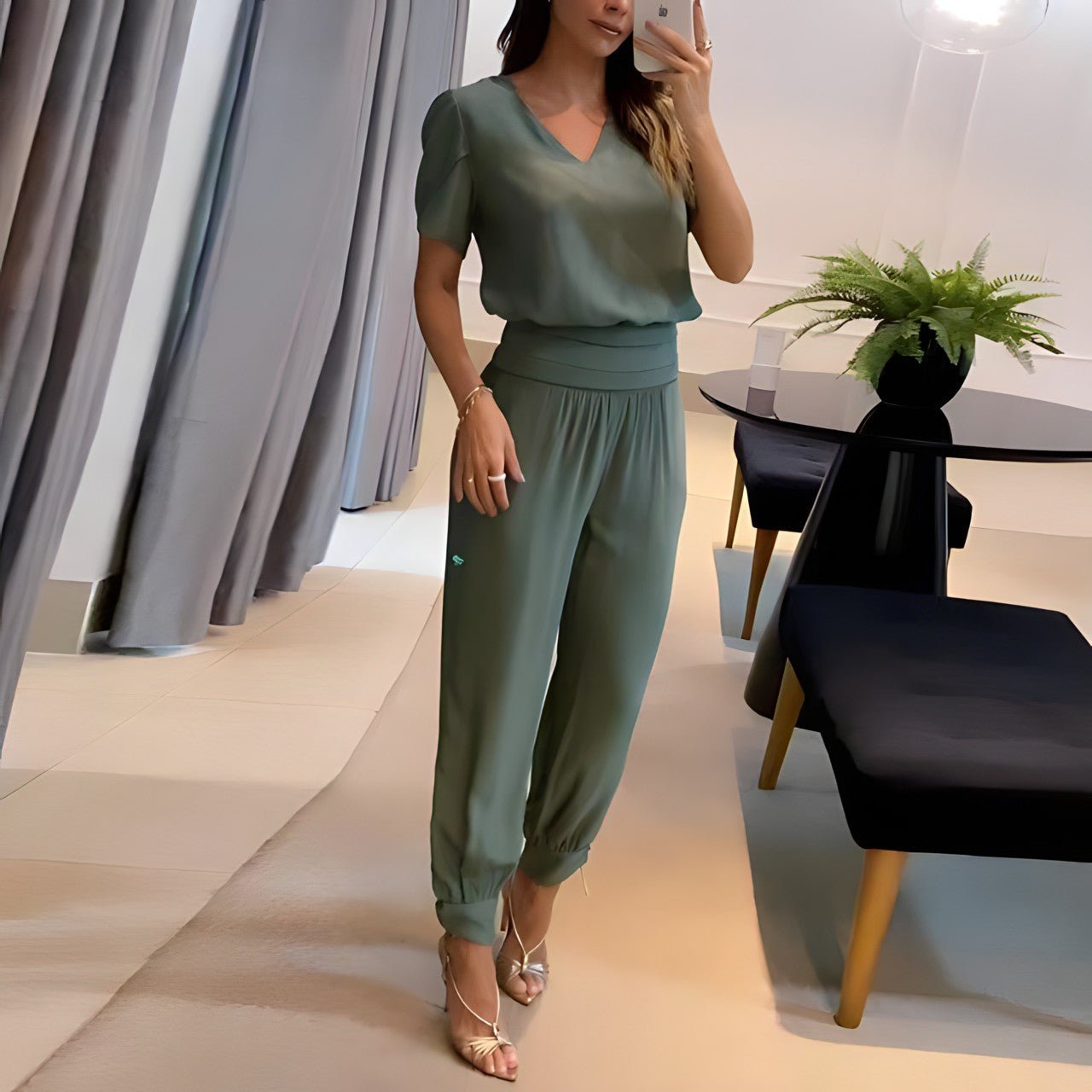 Mahaut | V-Neck Top & Printed Pants Set