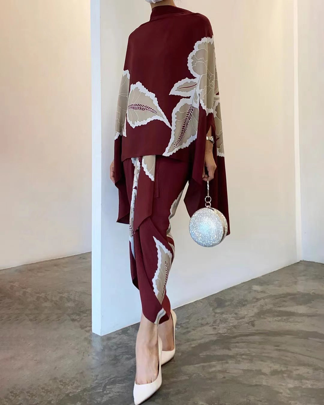 Printed two-piece set, full length view