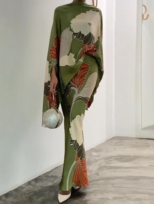 Printed two-piece set, close-up of the fabric