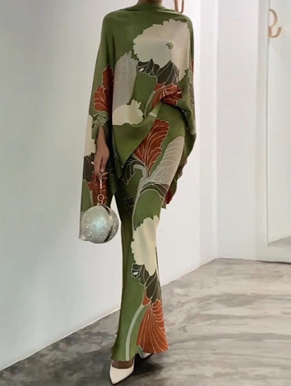 Printed two-piece set, close-up of the fabric