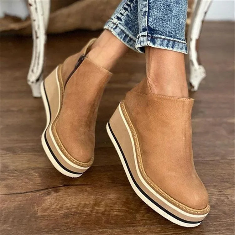 Women's Eira side-zip ankle boots in Khaki