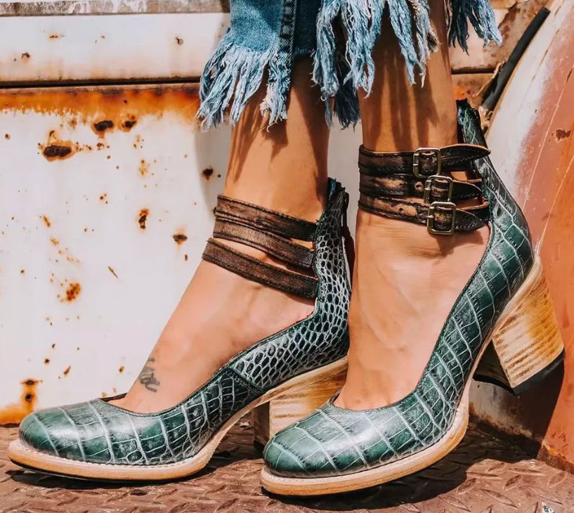 Liana | Refined Flat Sandals