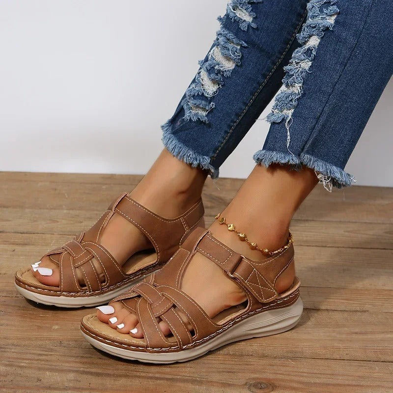 Agnès | Strappy Flat Sandals
