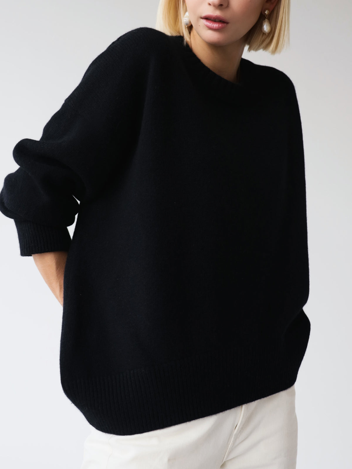 Women's Sanna classic crew neck sweater - view 16