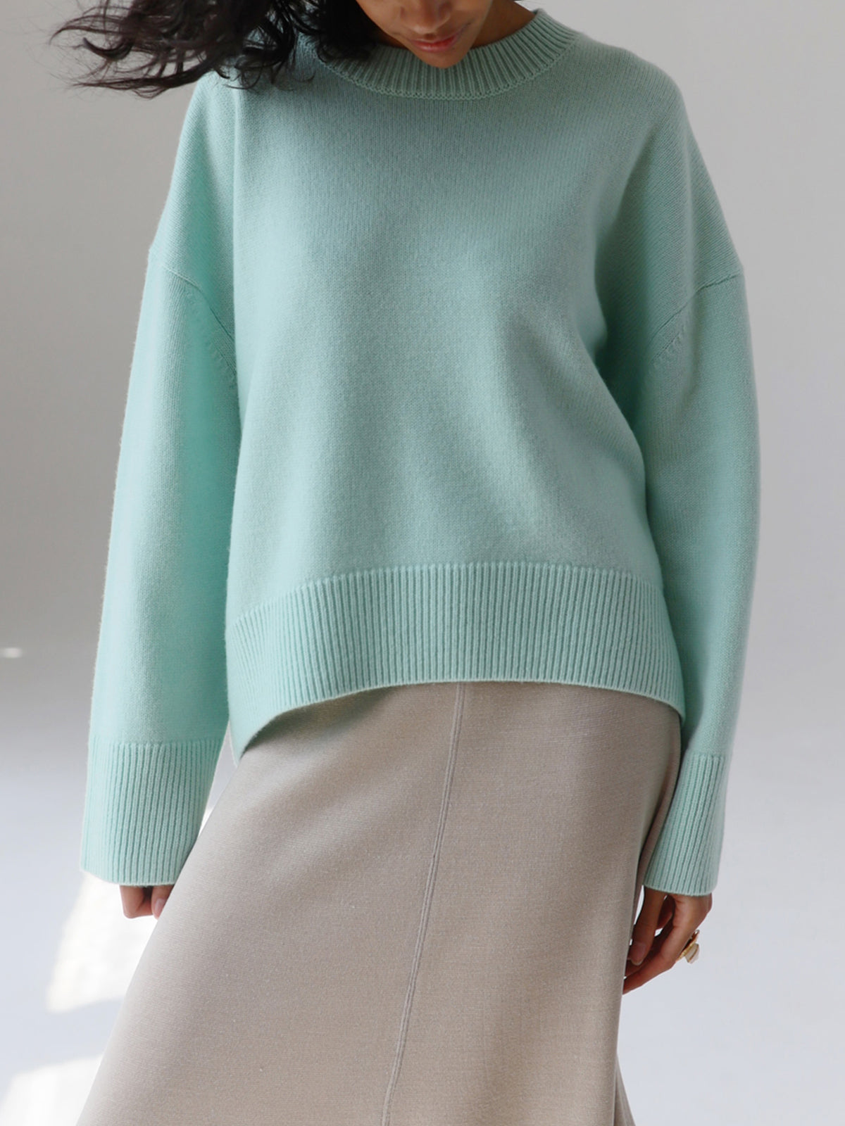 Women's Sanna classic crew neck sweater - view 17