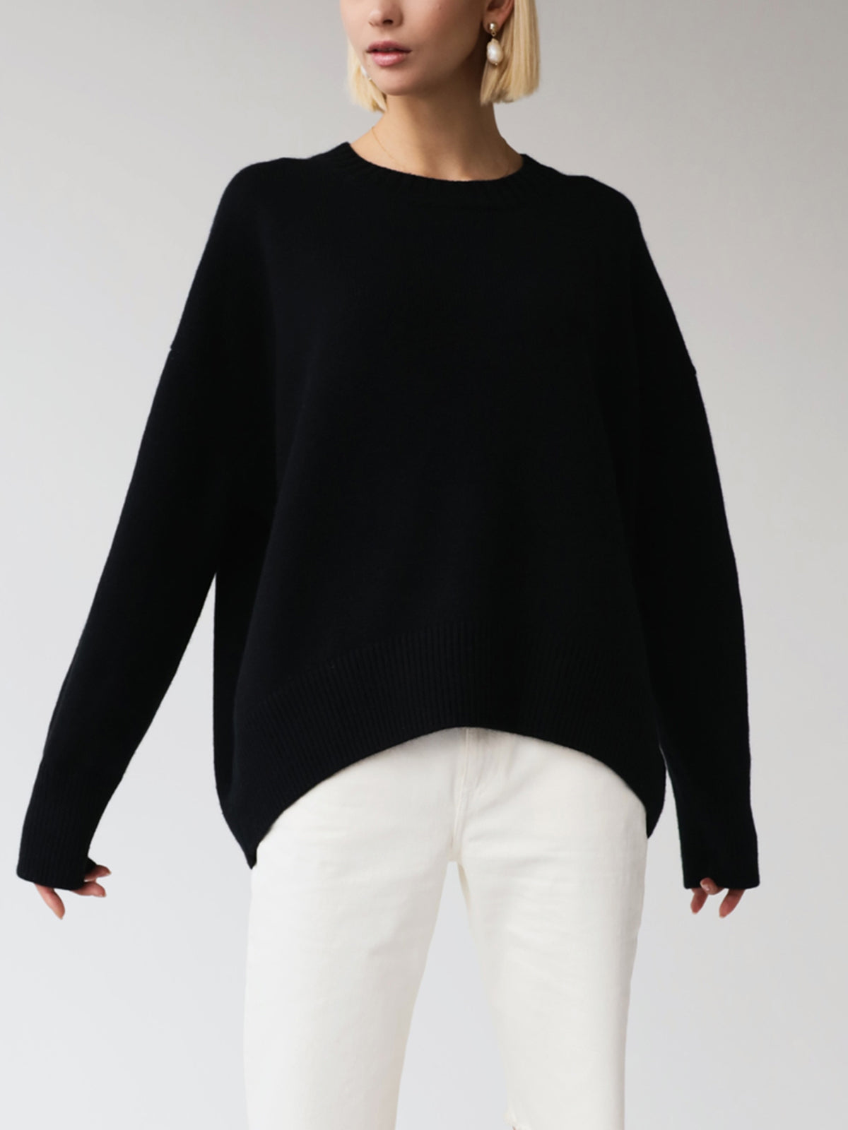 Women's Sanna classic crew neck sweater in Black