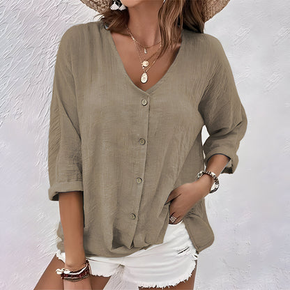 Gwen | Relaxed V-Neck Button-Up Blouse