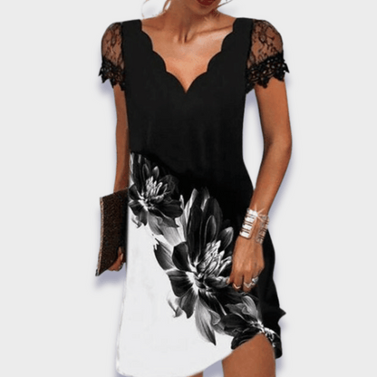 Thélise | V-Neck Short Sleeve Lace Dress