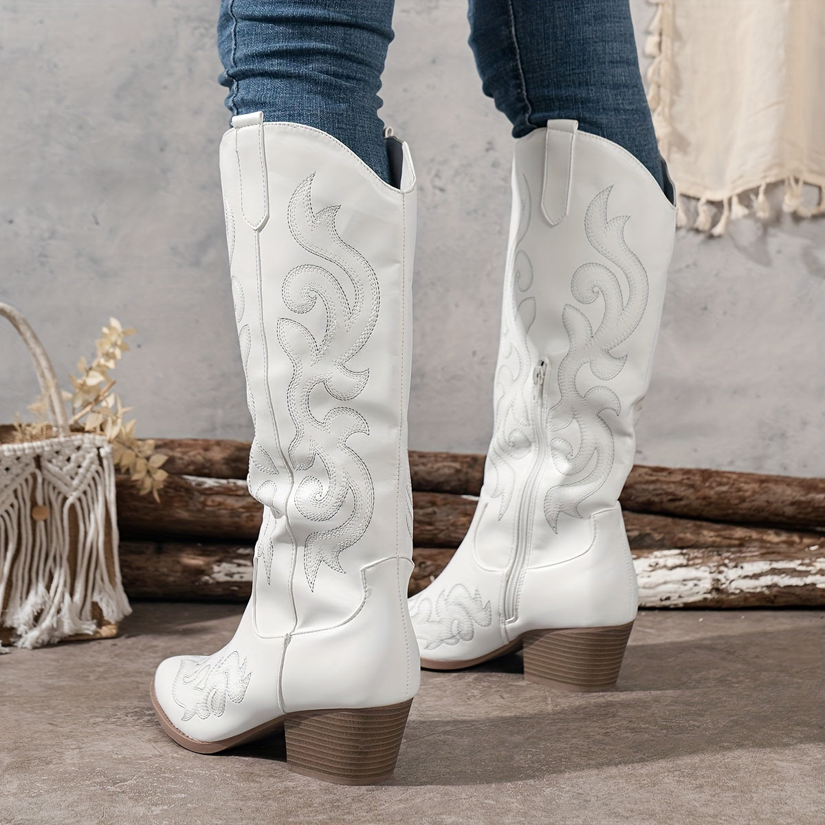 Women's Wilma embroidered knee-high cowboy boots in White